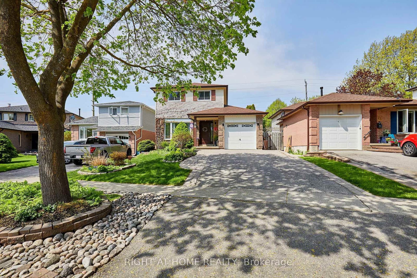 3-bedroom Detached at 71 Barley Mill Crescent