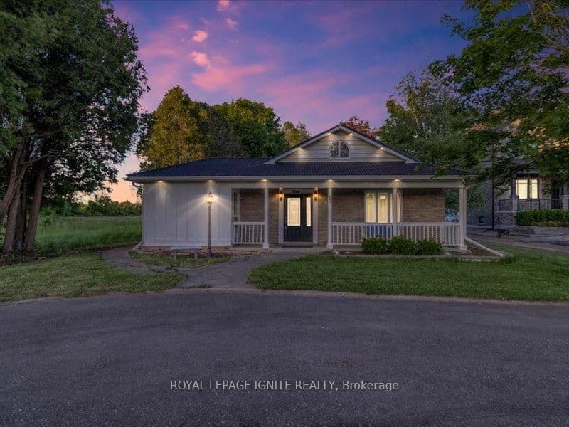 5-bedroom Detached at 667 Townline Road