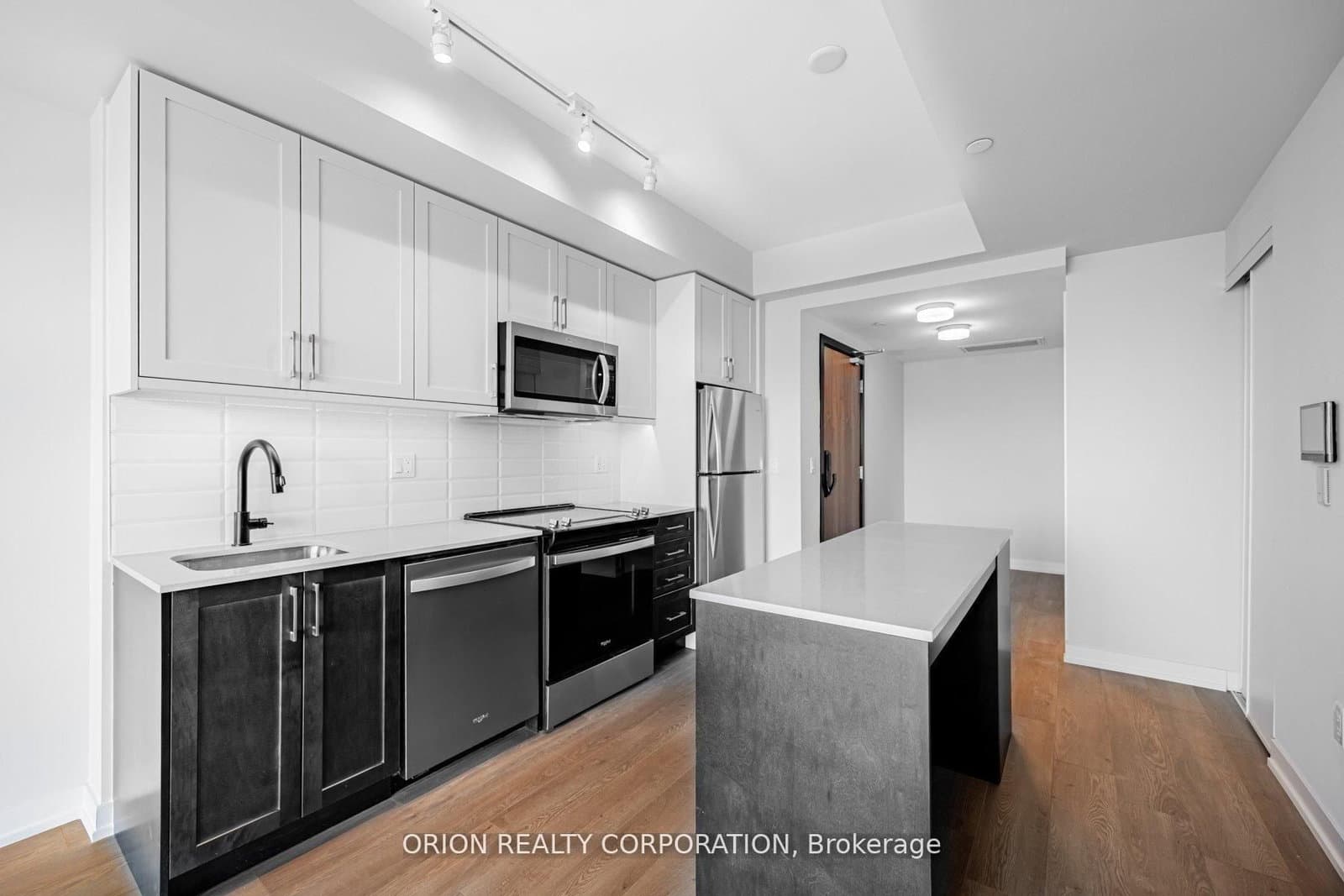 1-bedroom Condo Apartment at 221 - 201 Brock Street