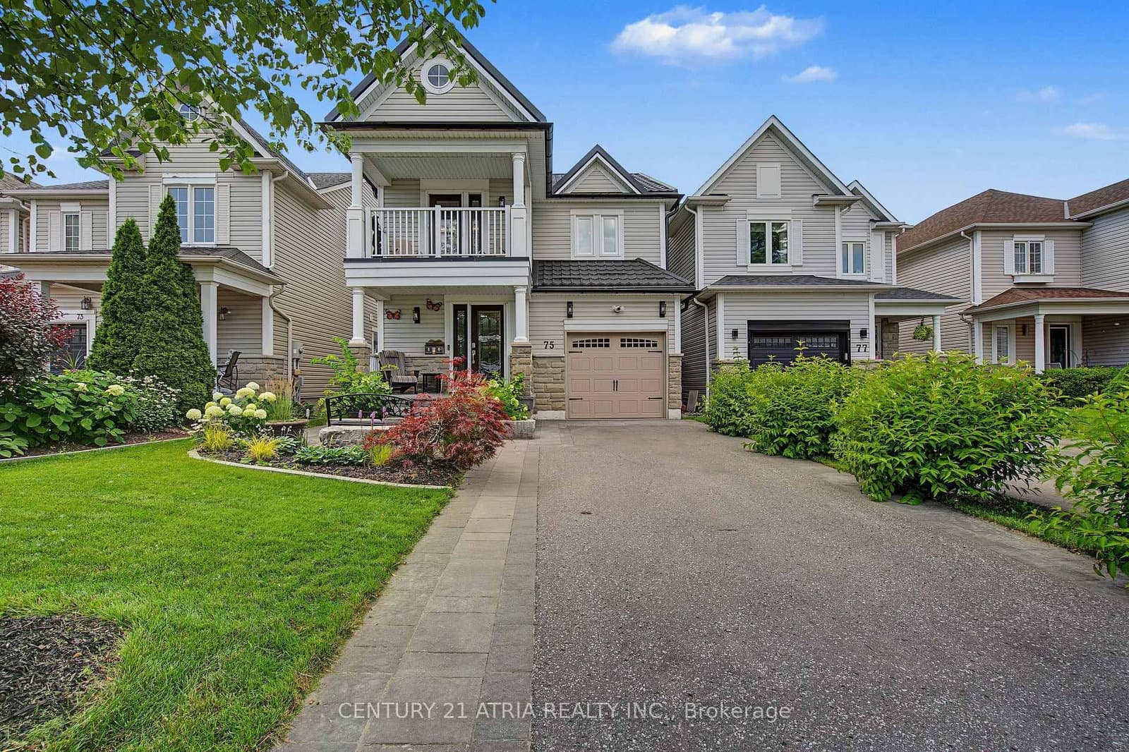 3-bedroom Link at 75 Tunney Place