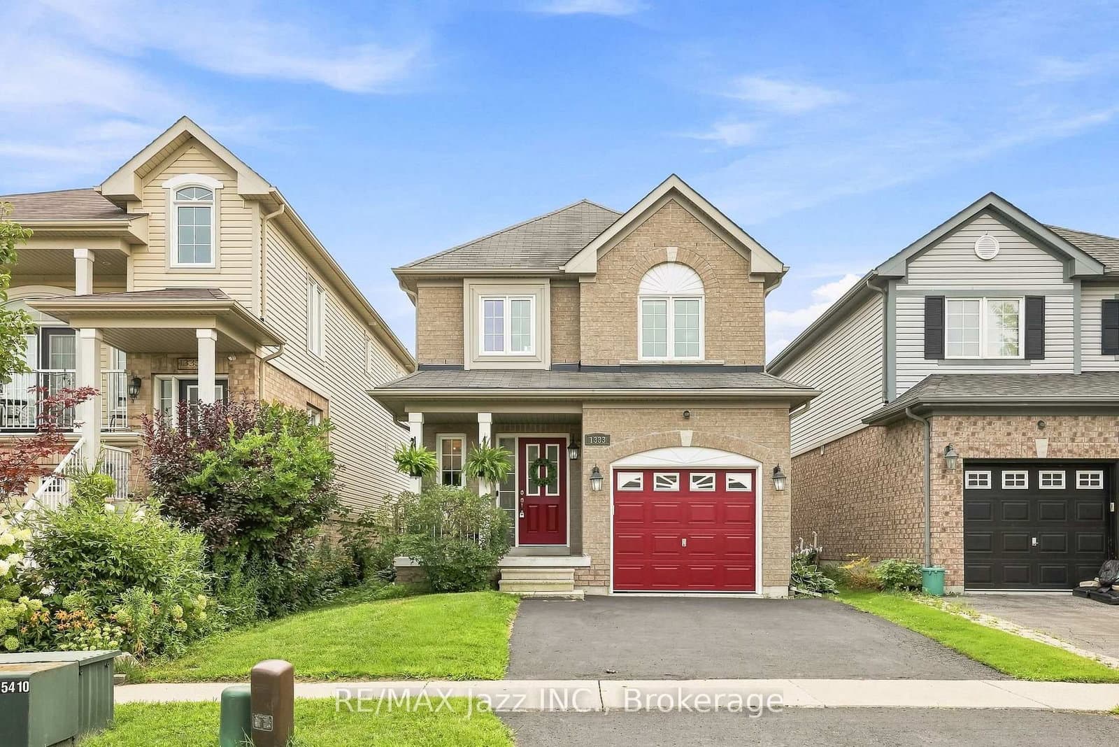3-bedroom Detached at 1333 Wadebridge Crescent