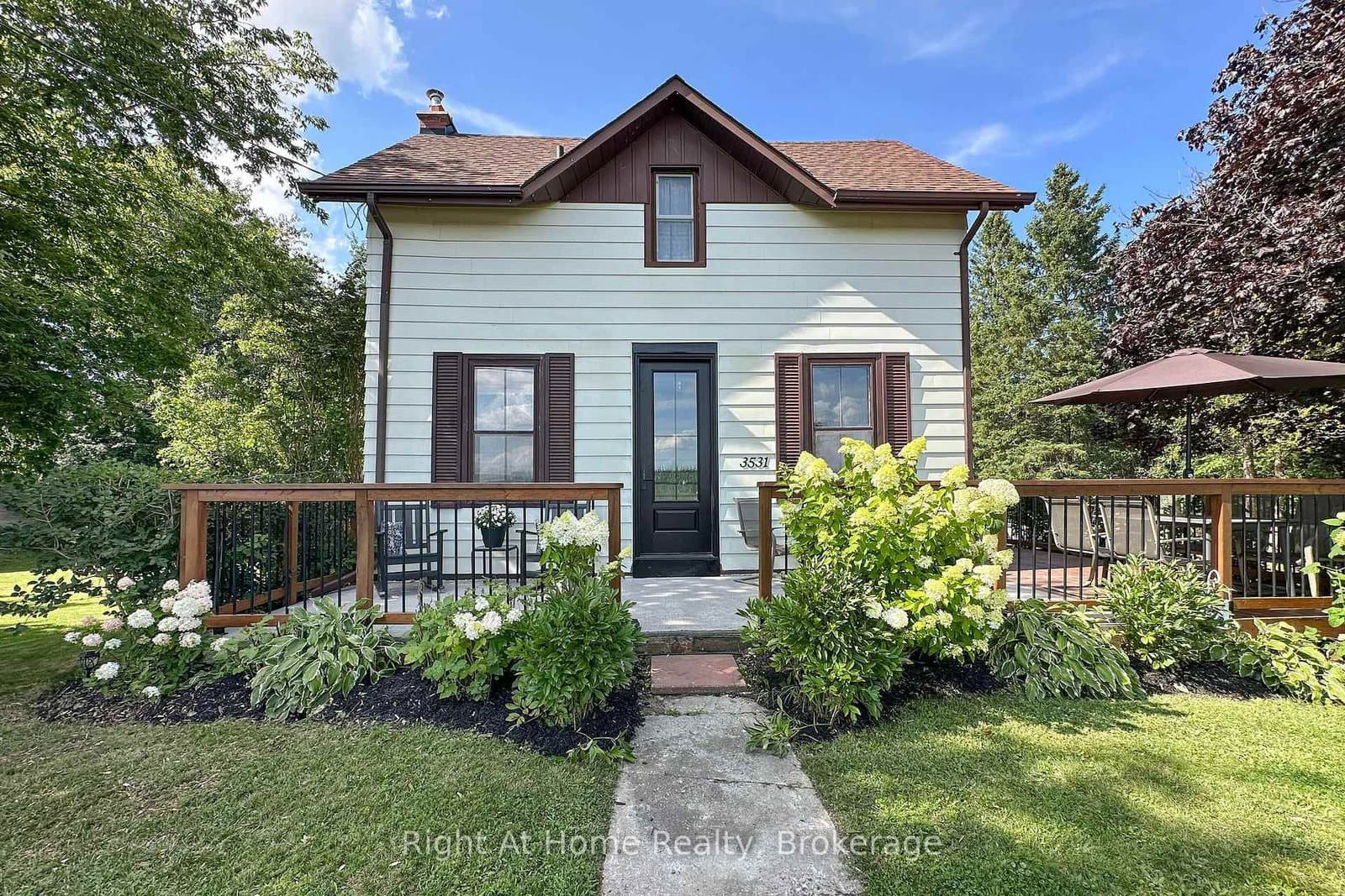 4-bedroom Detached at 3531 Church Street