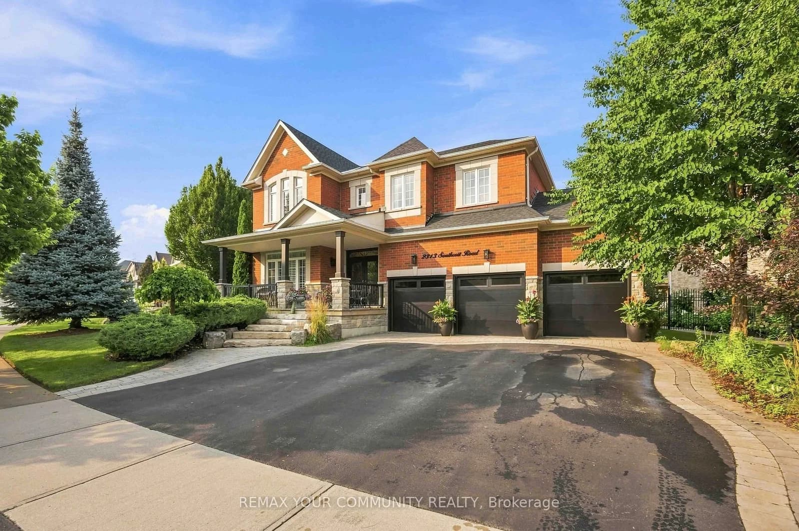 4-bedroom Detached at 2313 Southcott Road