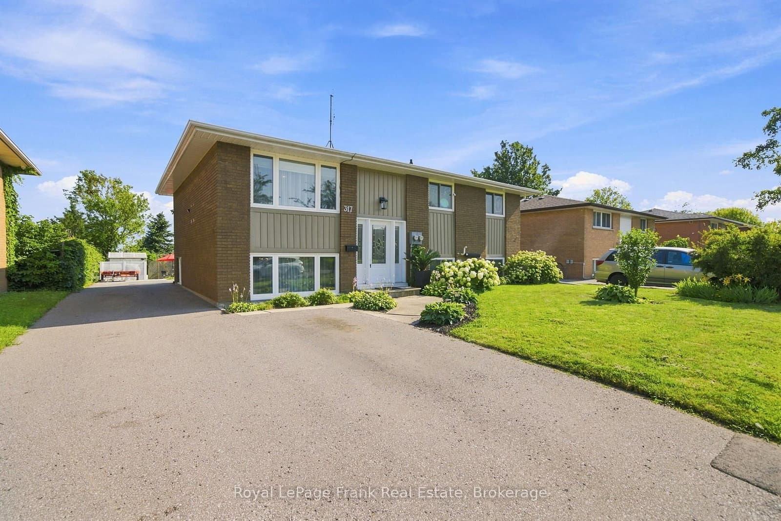 3-bedroom Detached at 317 Dwight Avenue