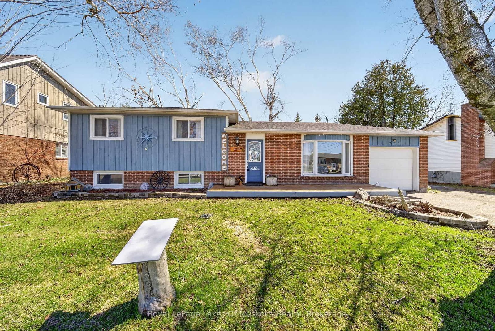 3-bedroom Detached at 271 Lakeland Crescent