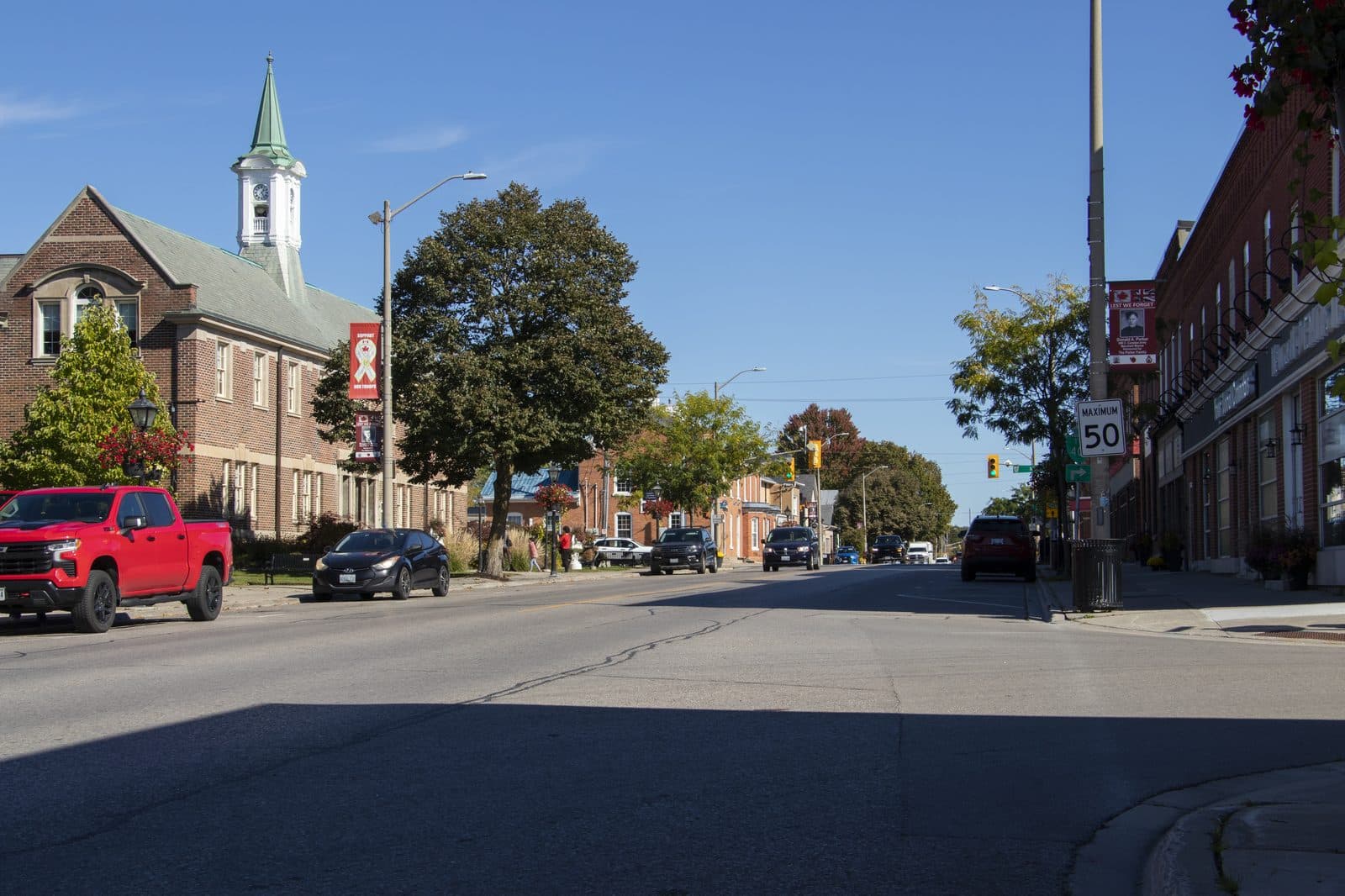 Looking east along King Avenue, downtown Newcastle's heritage main street