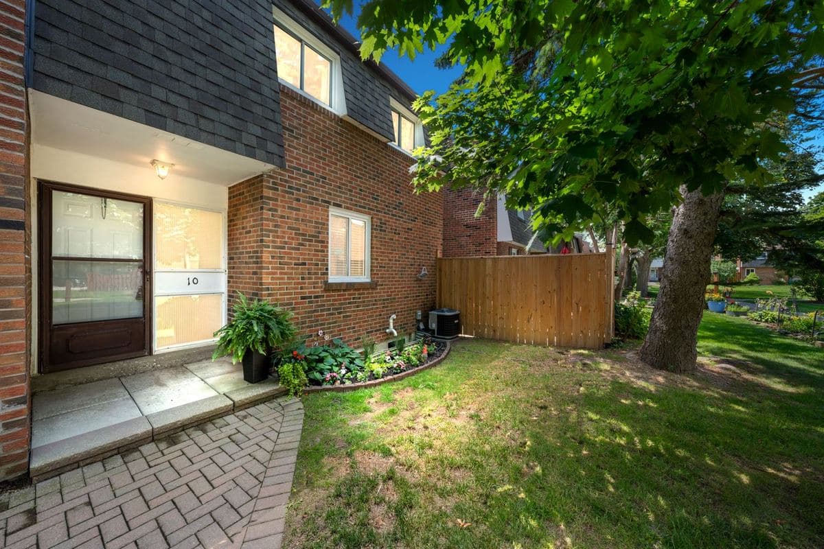 105 Dovedale, 10