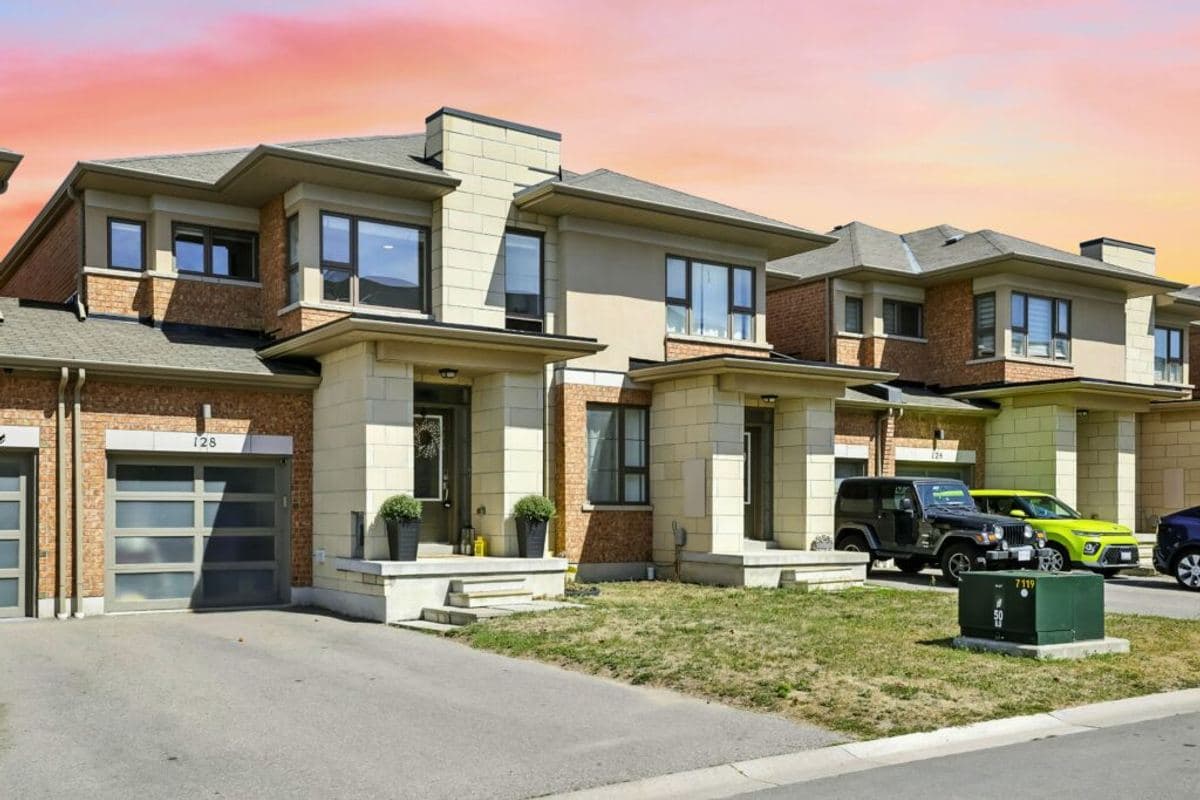 Whitby Neighbourhood Guide: Best Areas for Families and Retirees
