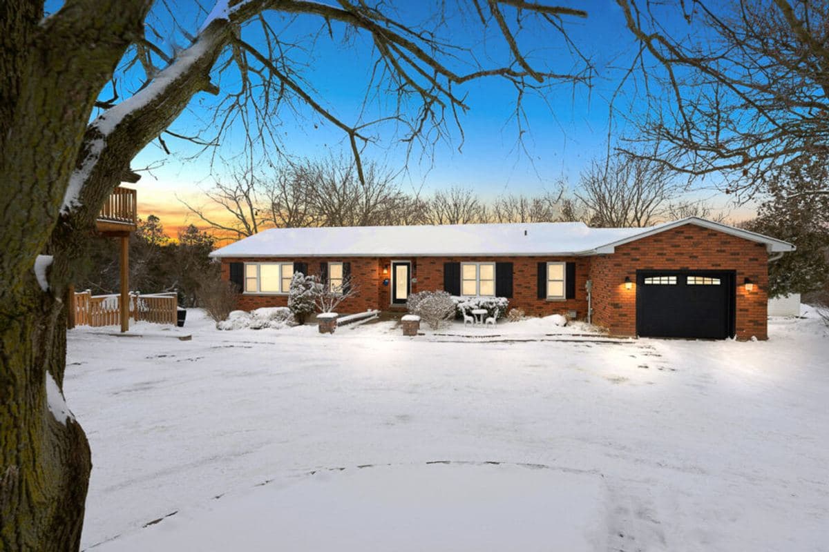 1584 Hwy 2