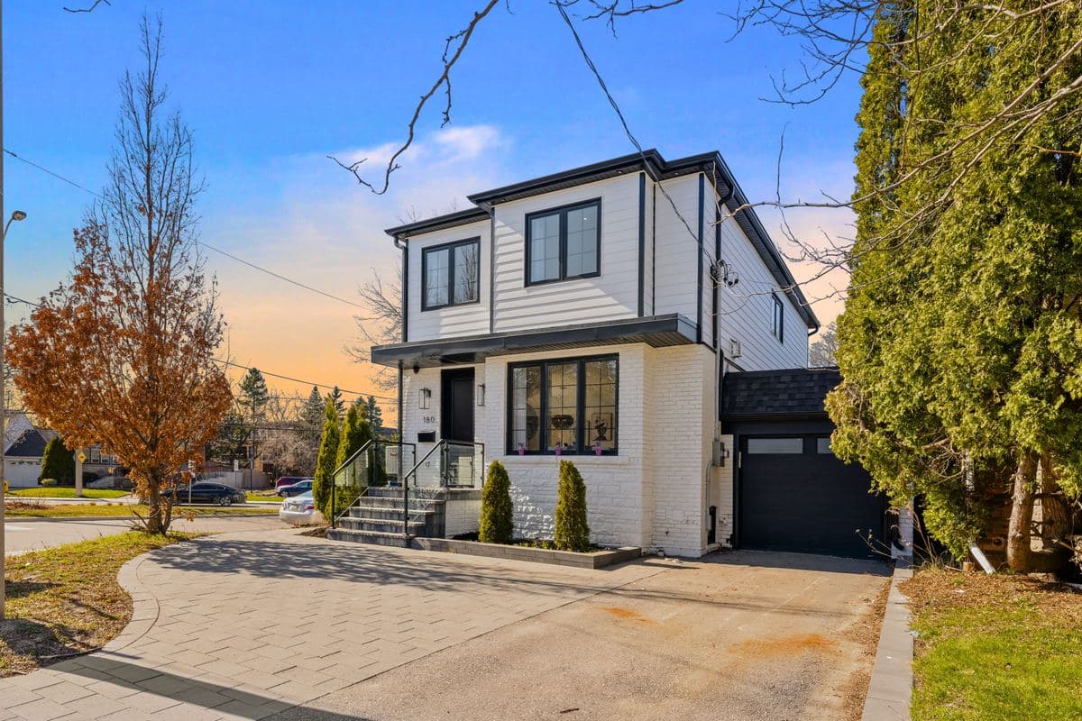180 Glenwood Cres