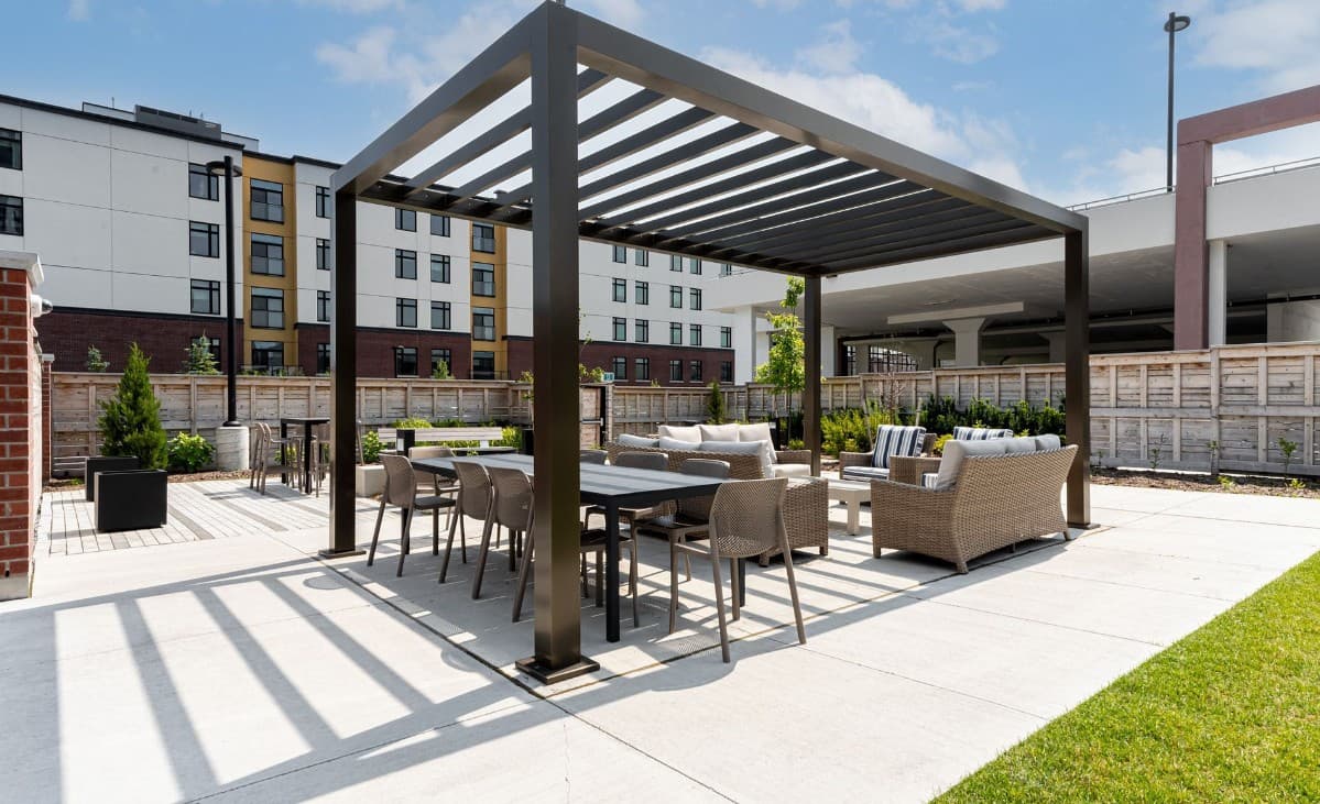 Outdoor Lounge + BBQ