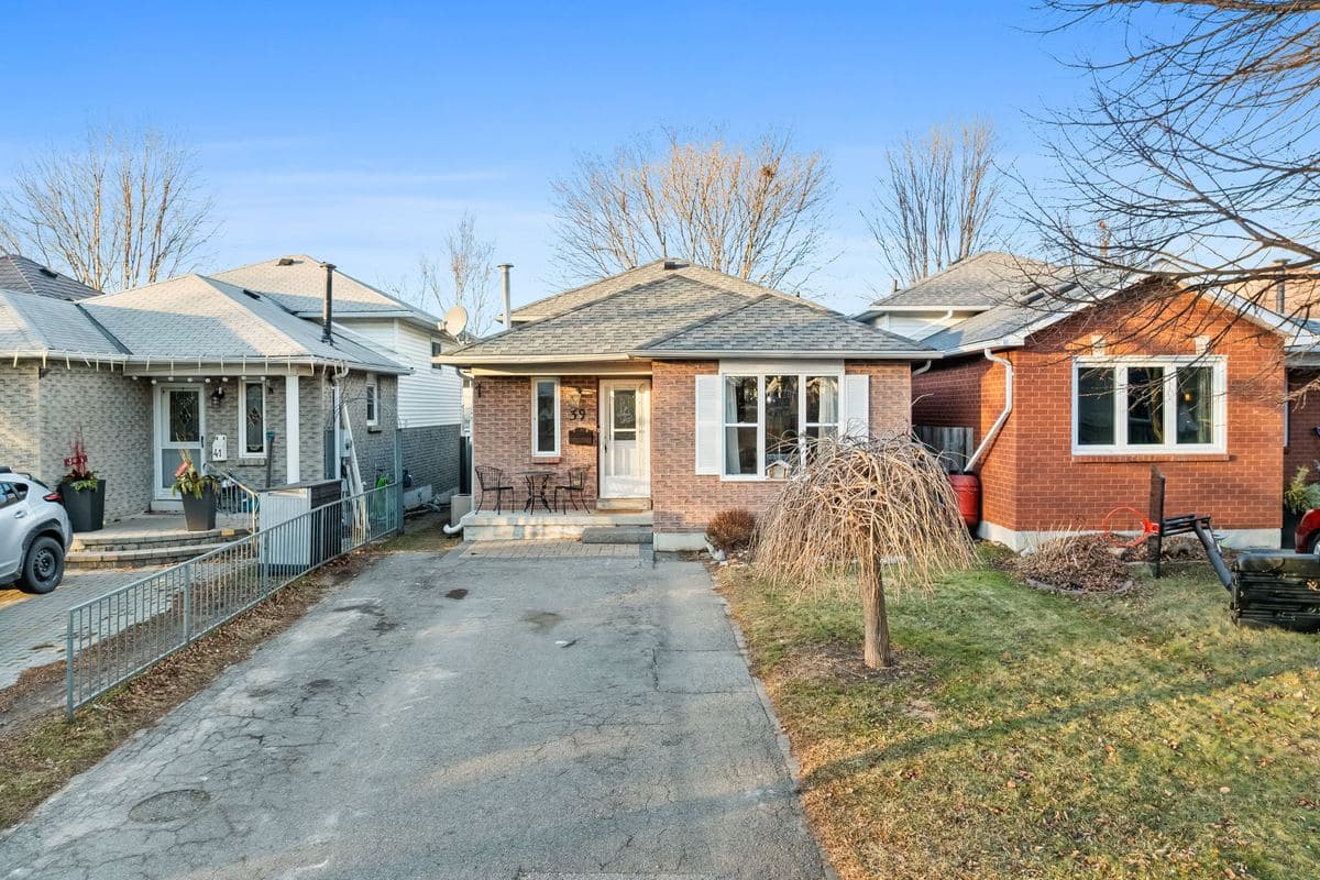 39 Inglis Ave