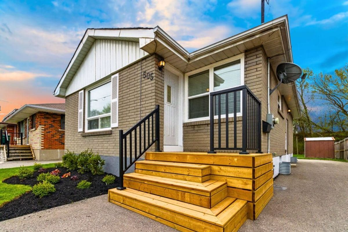 505 Crerar Ave