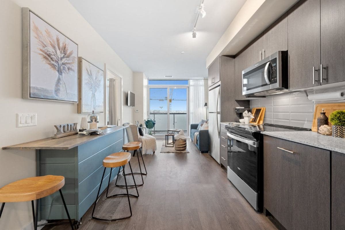 709-2550 Simcoe St N