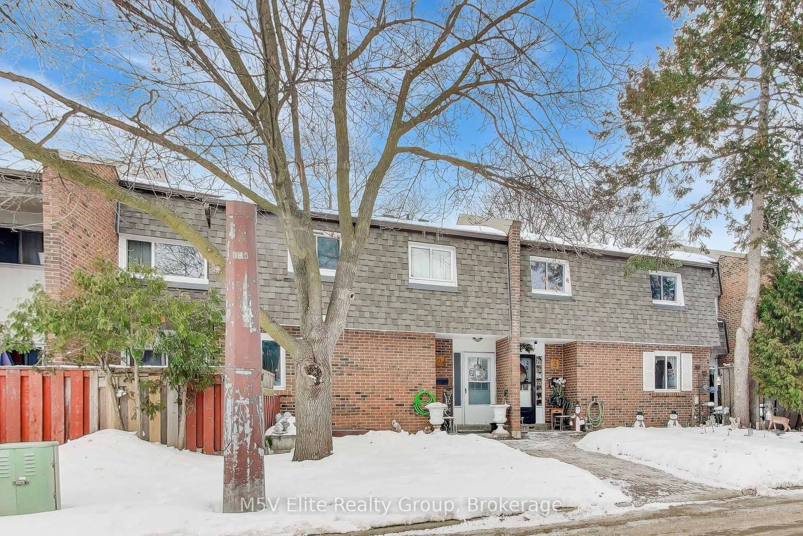 105 Dovedale, 10, Whitby - Photo 3 of 26