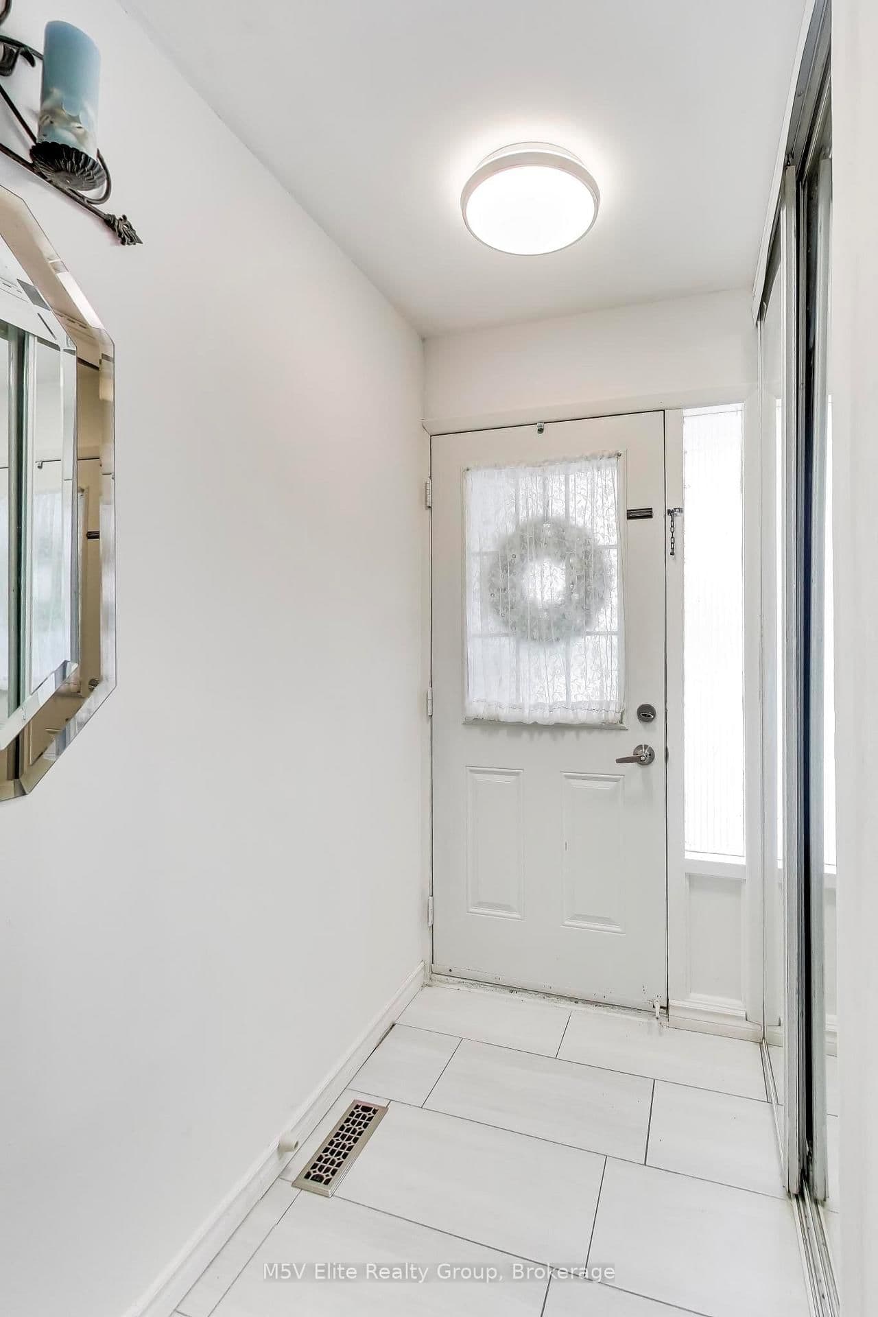 105 Dovedale, 10, Whitby - Photo 4 of 26
