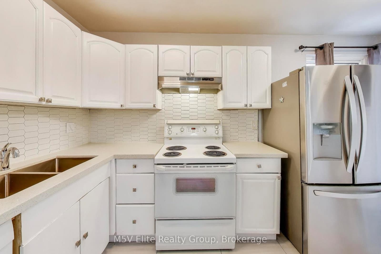 105 Dovedale, 10, Whitby - Photo 12 of 26