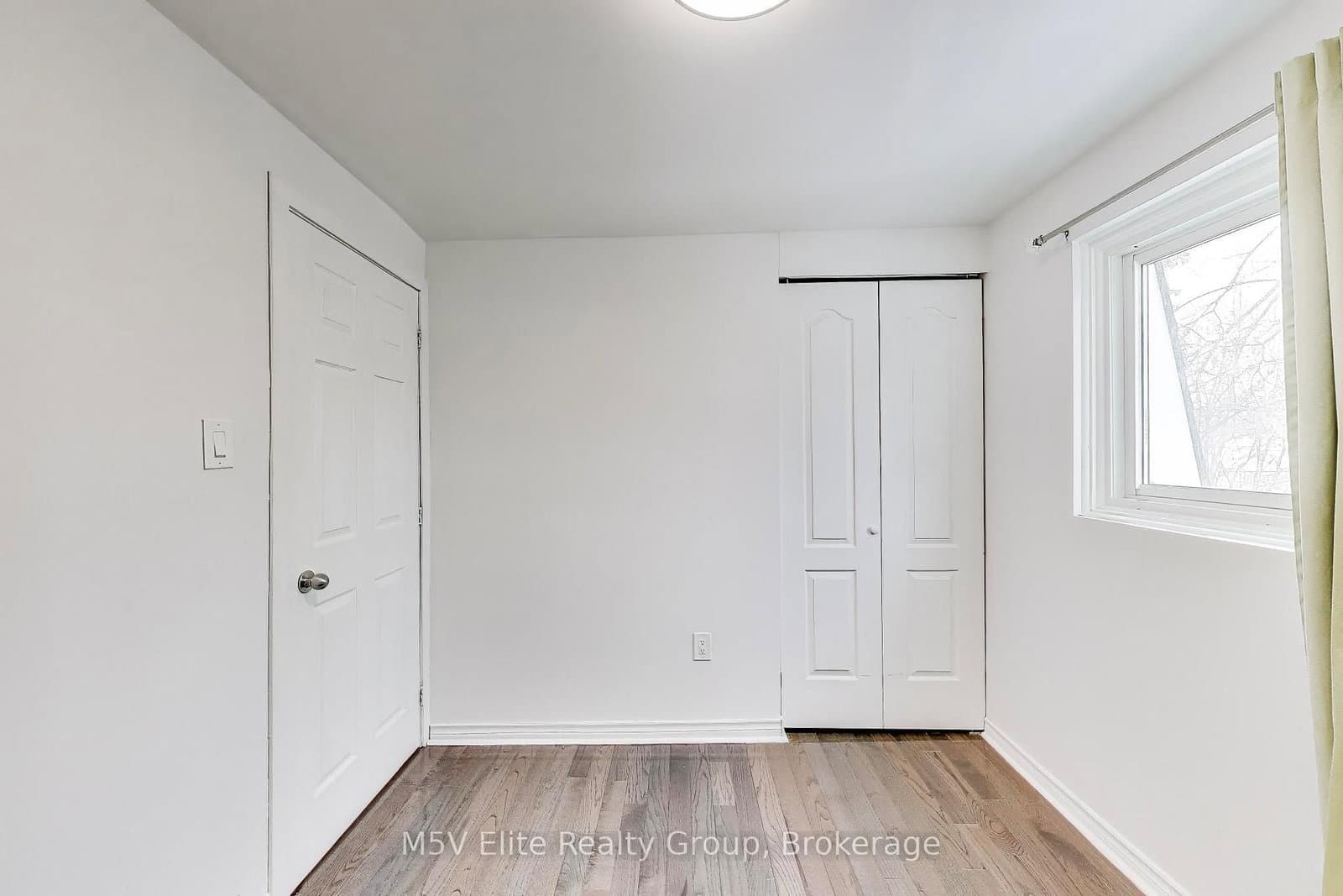 105 Dovedale, 10, Whitby - Photo 20 of 26