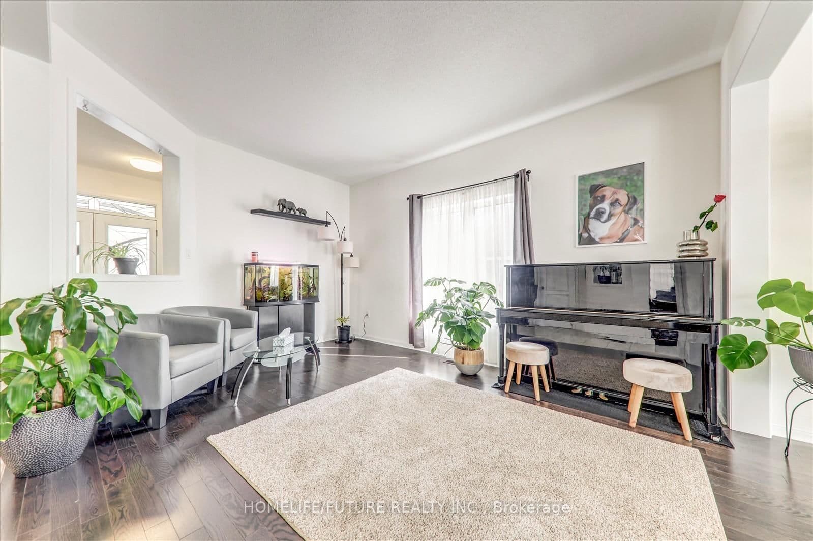 10 Henry Smith Ave, Bowmanville - Photo 8 of 35