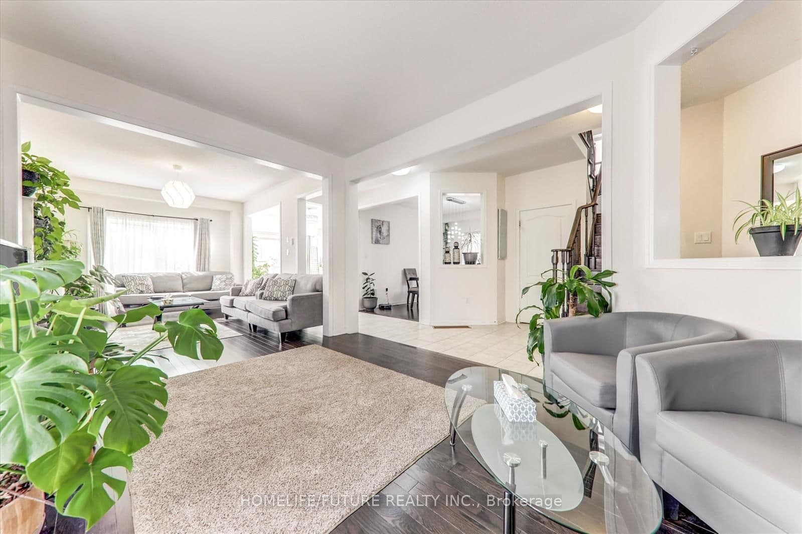 10 Henry Smith Ave, Bowmanville - Photo 9 of 35