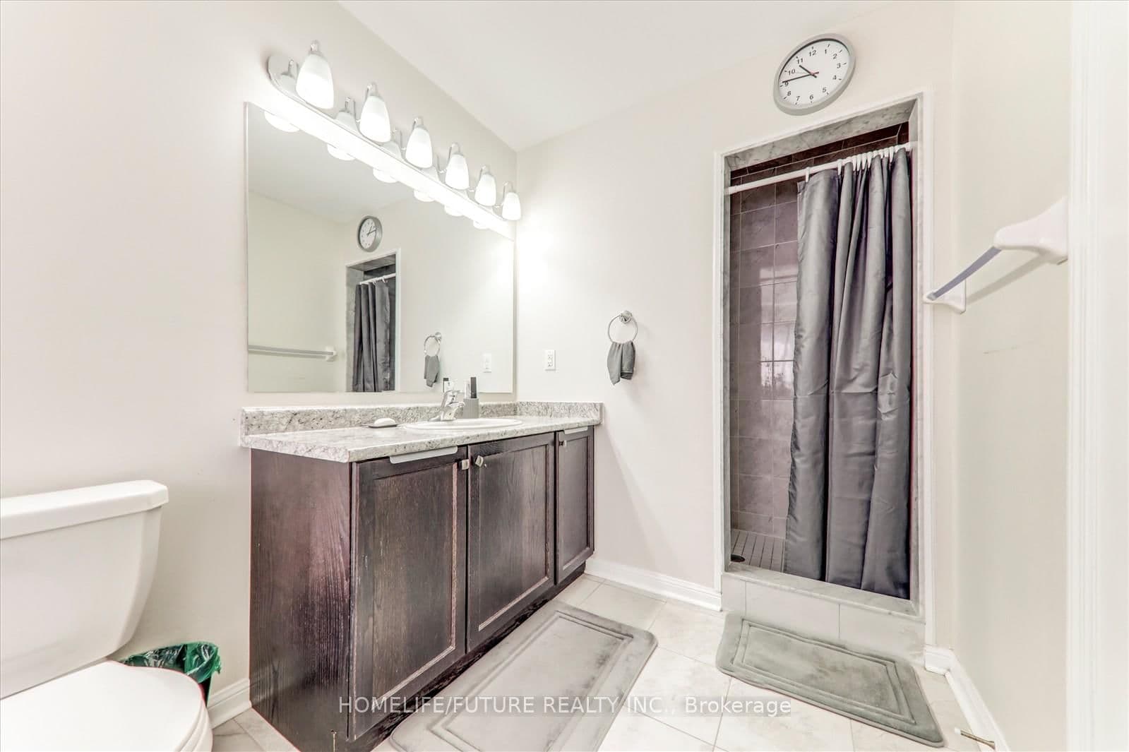 10 Henry Smith Ave, Bowmanville - Photo 24 of 35