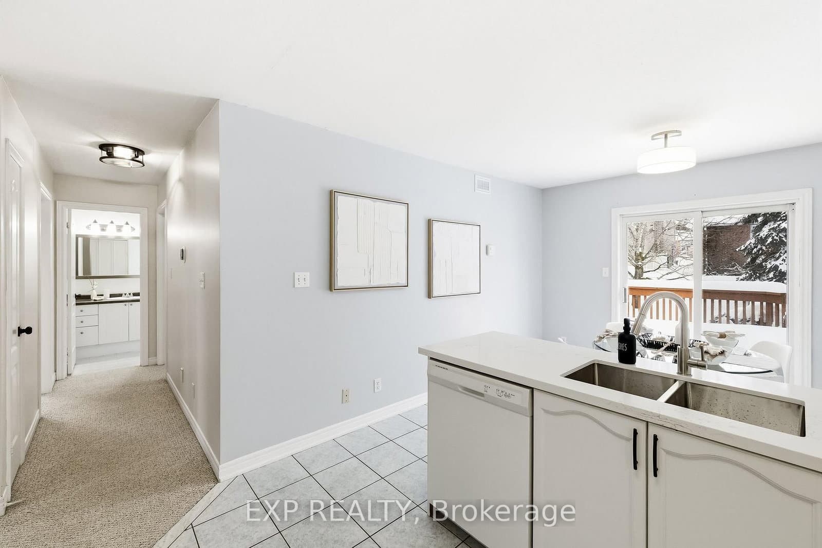 10 McGibbon Blvd, Lindsay - Photo 15 of 40