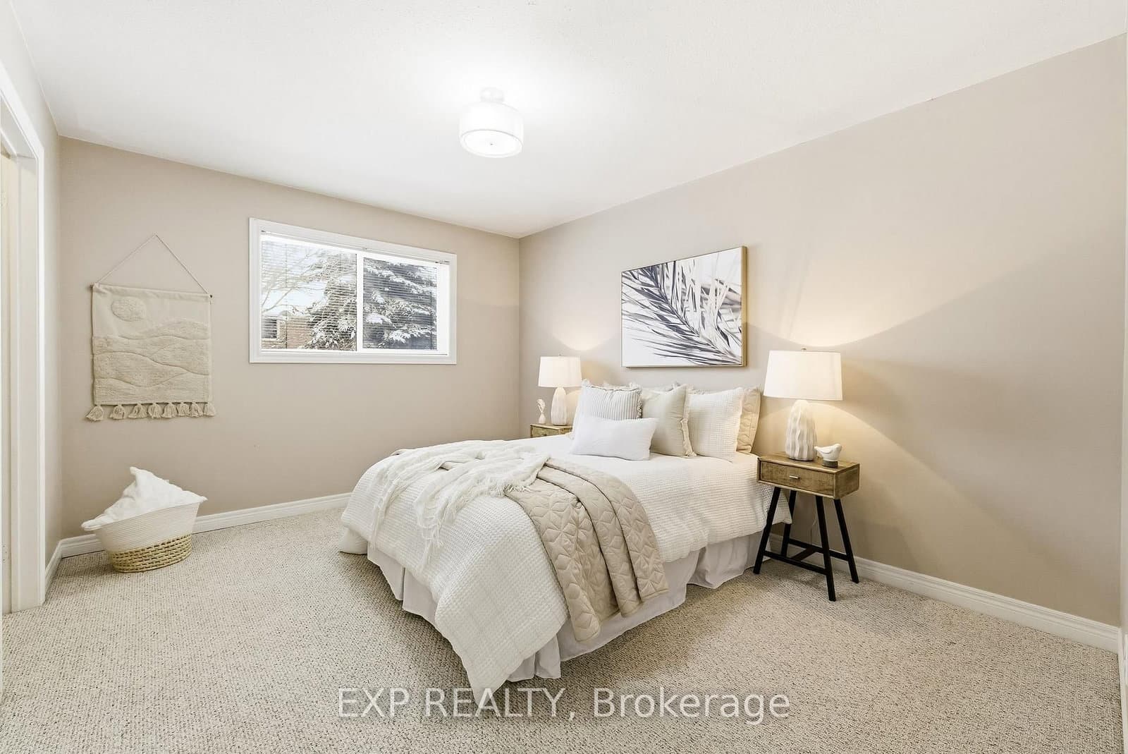 10 McGibbon Blvd, Lindsay - Photo 21 of 40