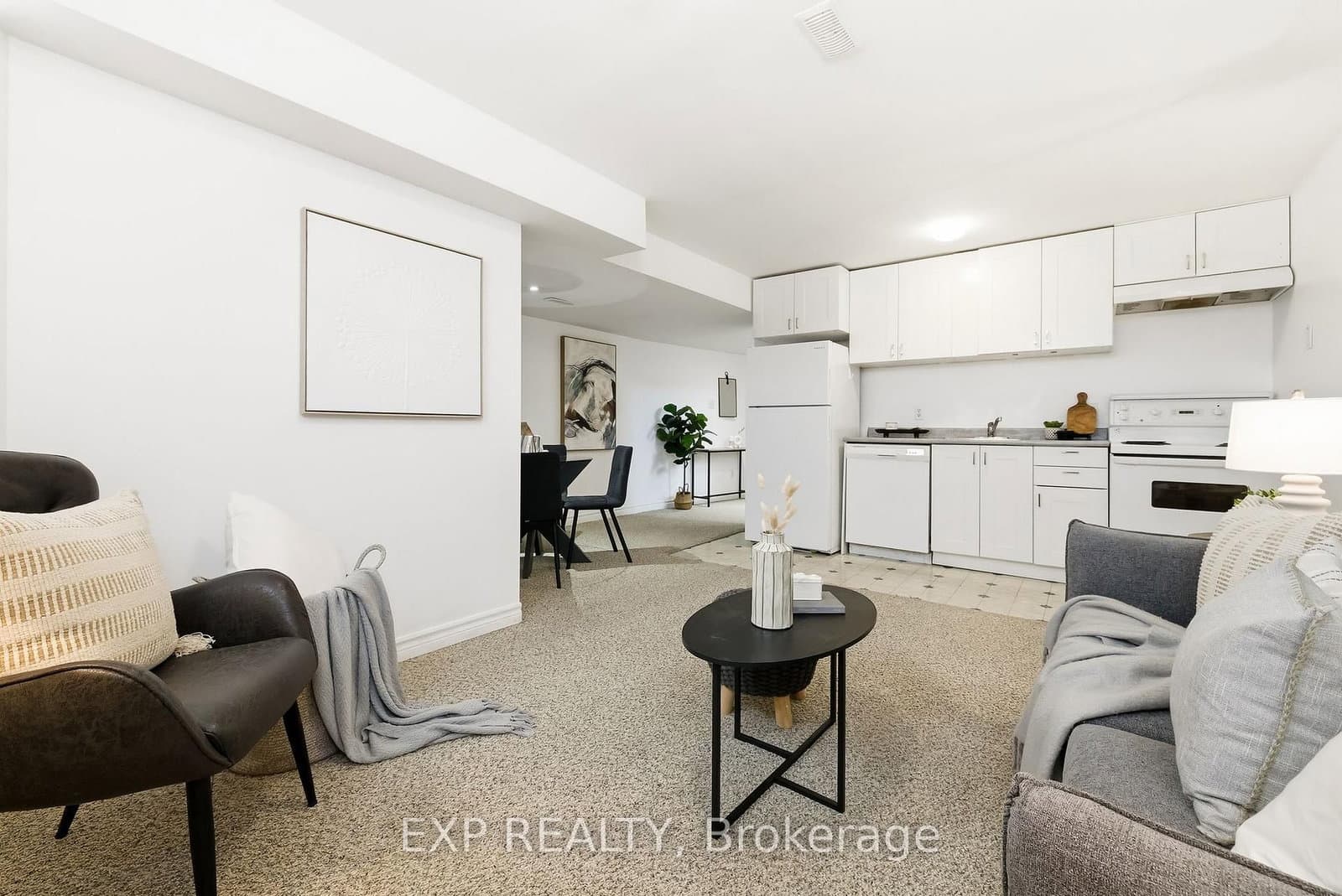 10 McGibbon Blvd, Lindsay - Photo 34 of 40