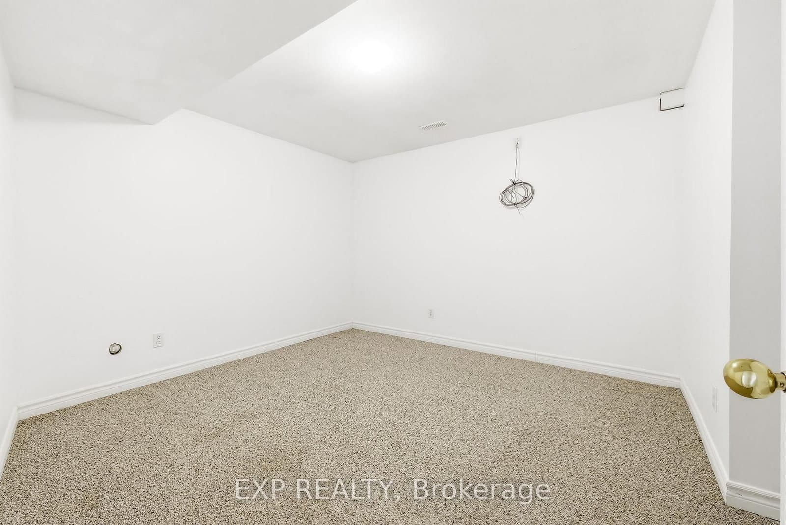 10 McGibbon Blvd, Lindsay - Photo 40 of 40