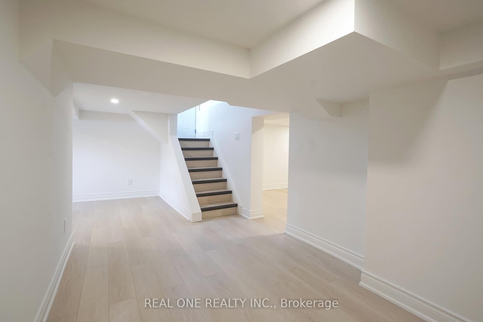 113 Hillcroft St, Oshawa - Photo 37 of 40
