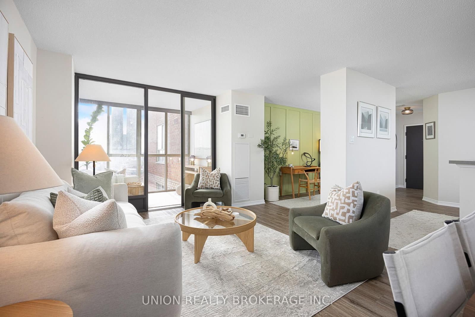 1201-95 Lombard St, Toronto - Photo 4 of 33