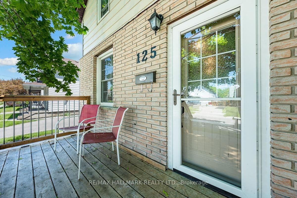 125 Banting Ave, Oshawa - Photo 3 of 40