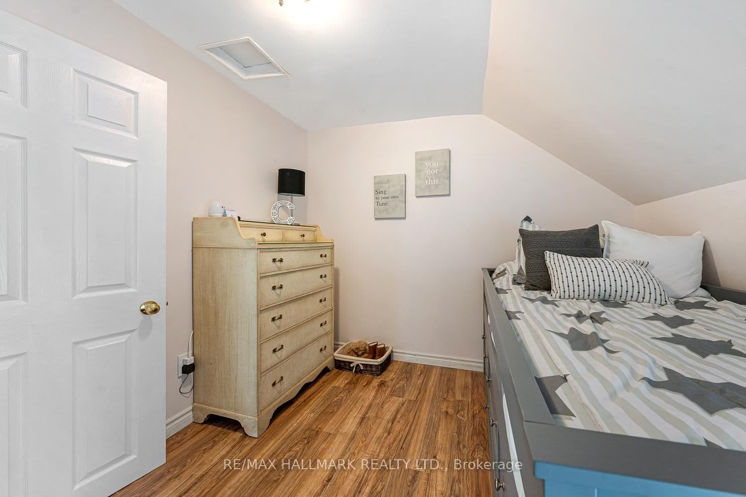 125 Banting Ave, Oshawa - Photo 23 of 40
