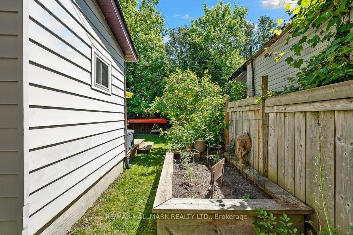 125 Banting Ave, Oshawa - Photo 37 of 40