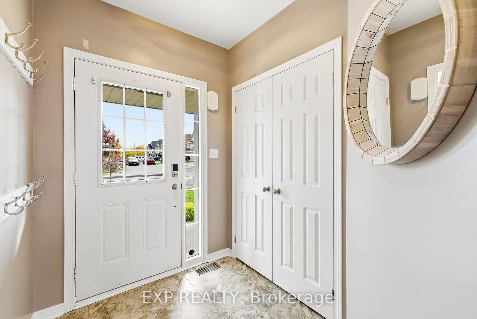 14 Westover Dr, Bowmanville - Photo 6 of 40
