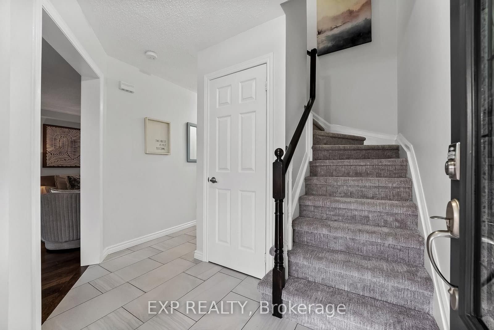 104 Apple Blossom Blvd, Bowmanville - Photo 7 of 40