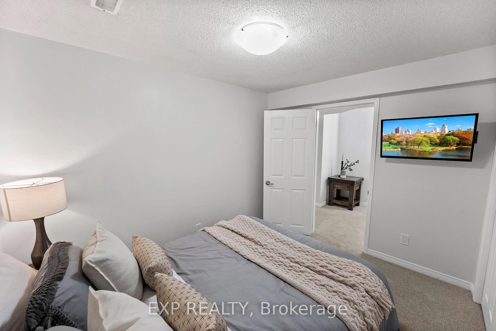 104 Apple Blossom Blvd, Bowmanville - Photo 39 of 40
