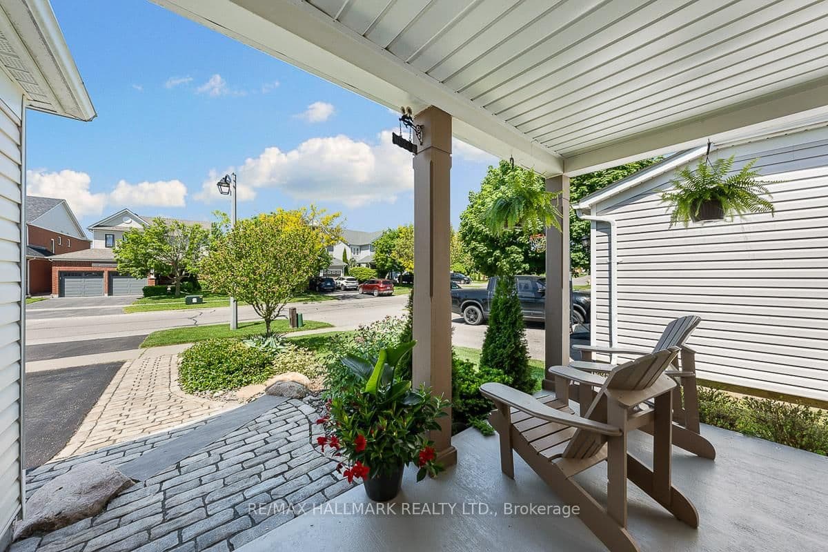 1581 Arborwood Dr, Oshawa - Photo 4 of 40