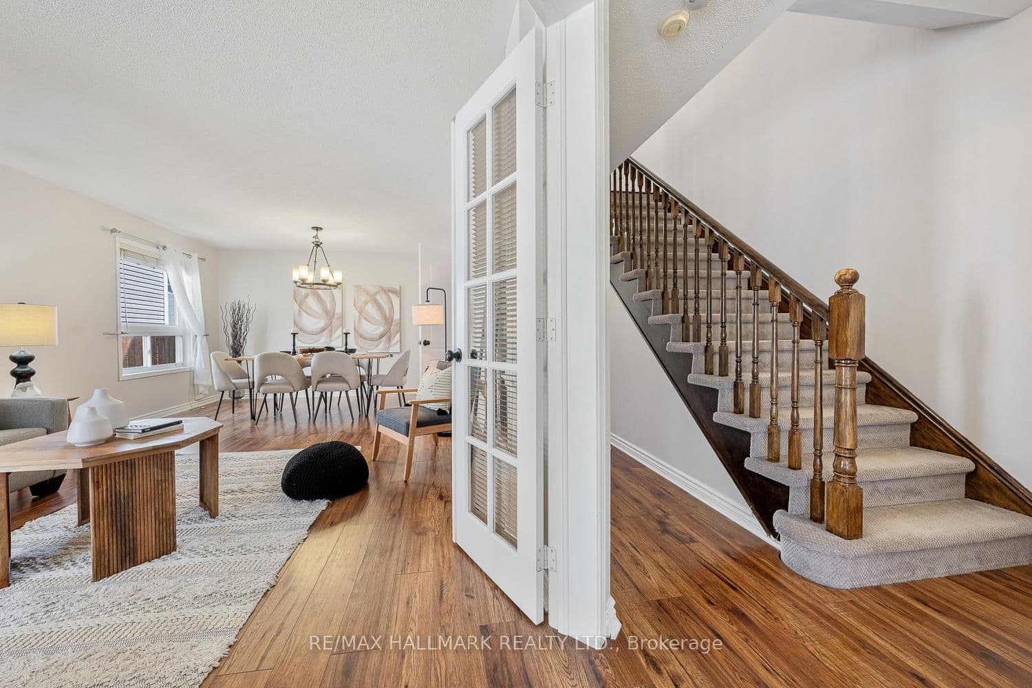 1581 Arborwood Dr, Oshawa - Photo 6 of 40