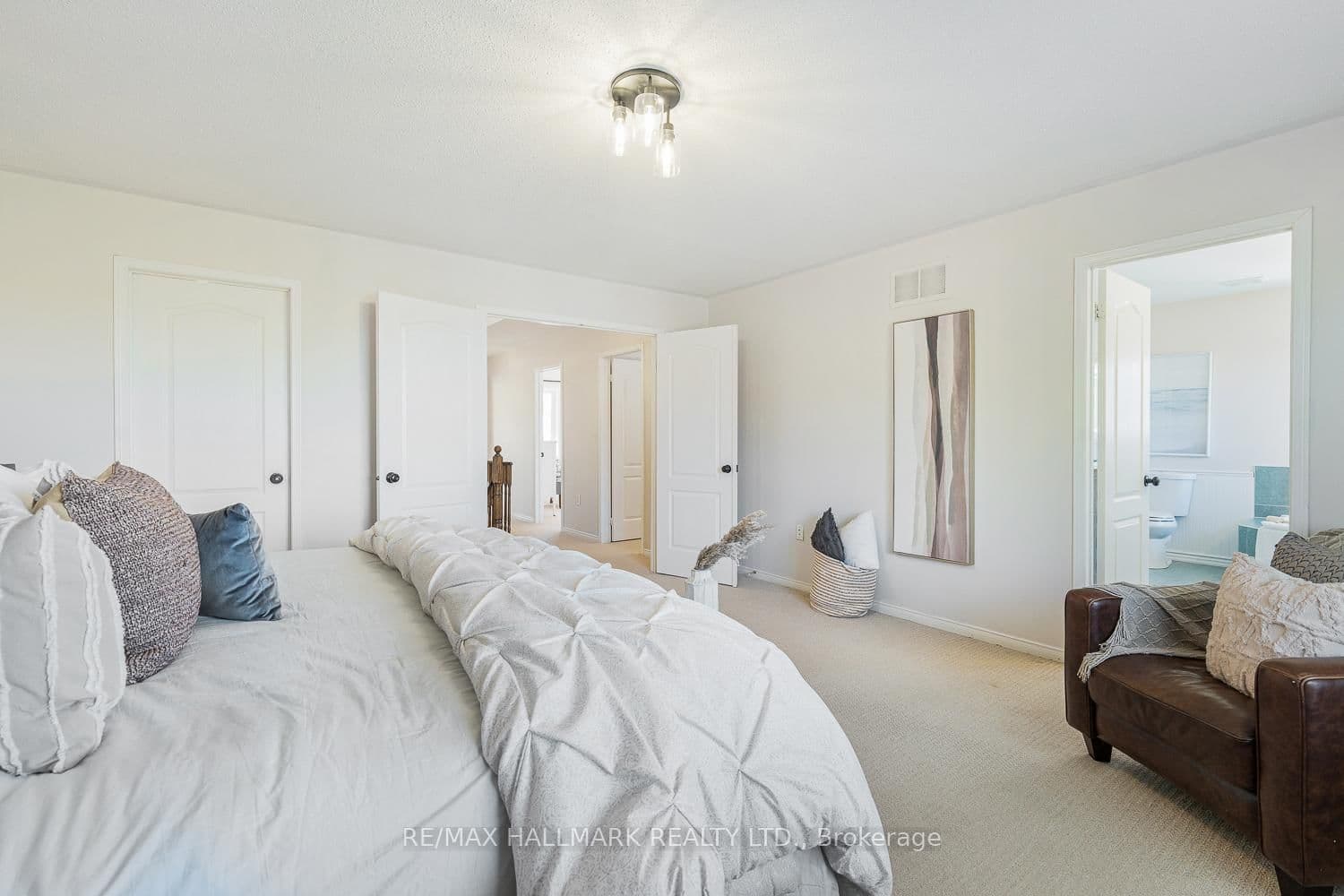 1581 Arborwood Dr, Oshawa - Photo 21 of 40