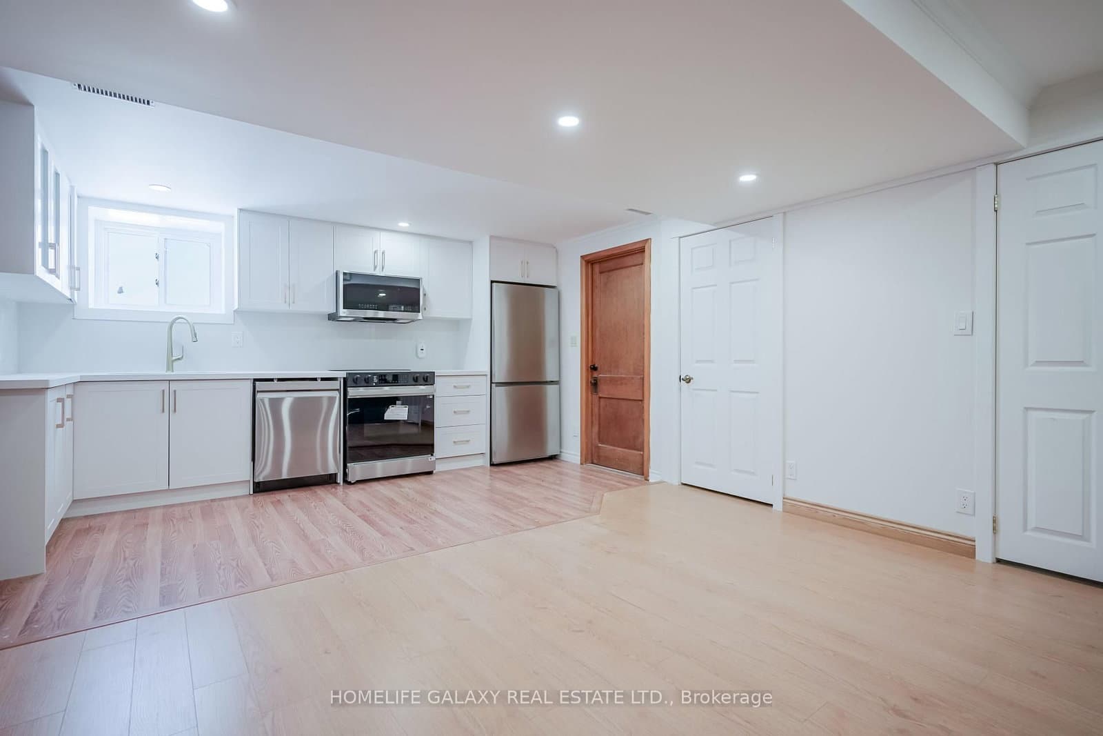 1584 Hwy 2, Courtice - Photo 3 of 16
