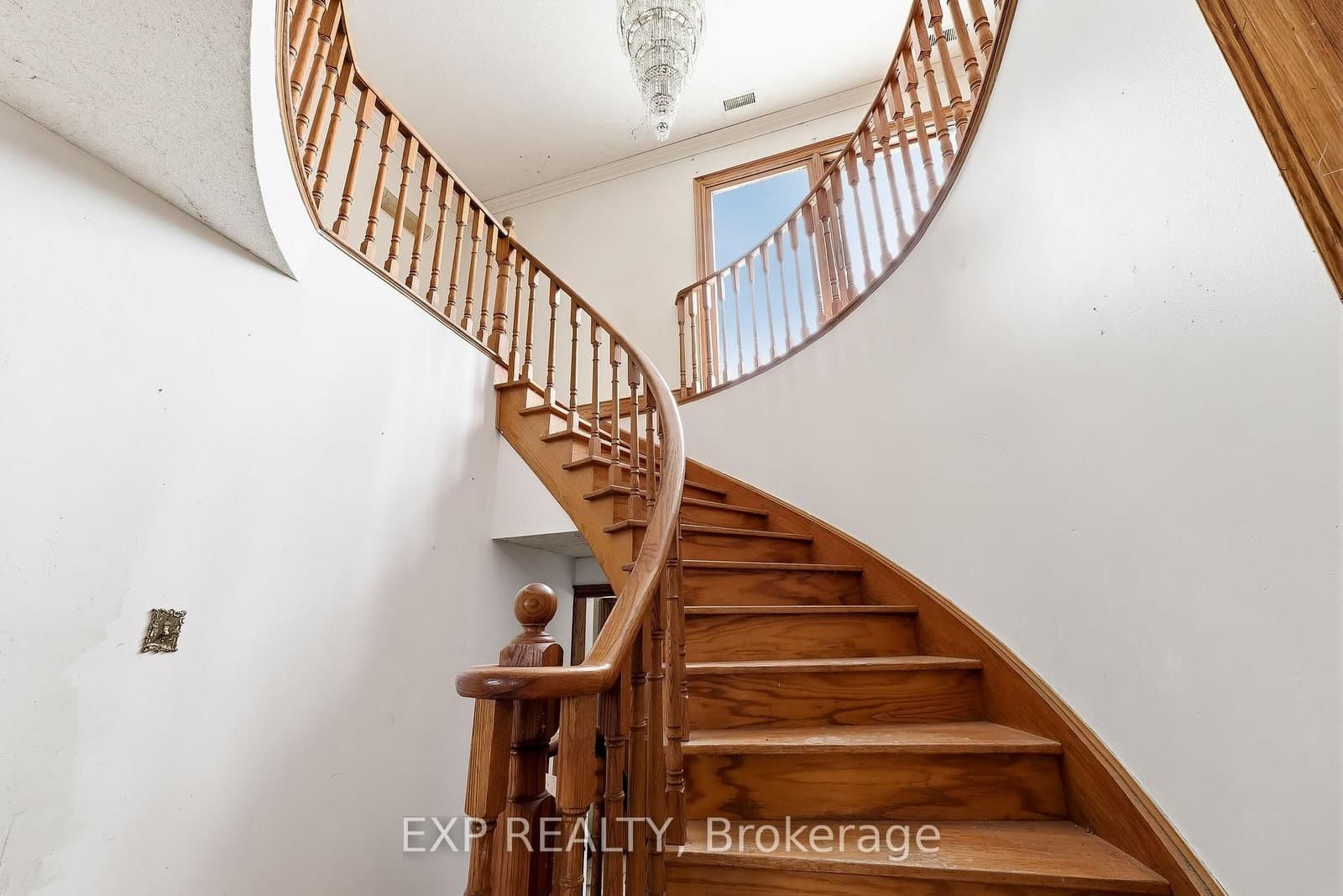 1622 Burns St E, Whitby - Photo 24 of 40
