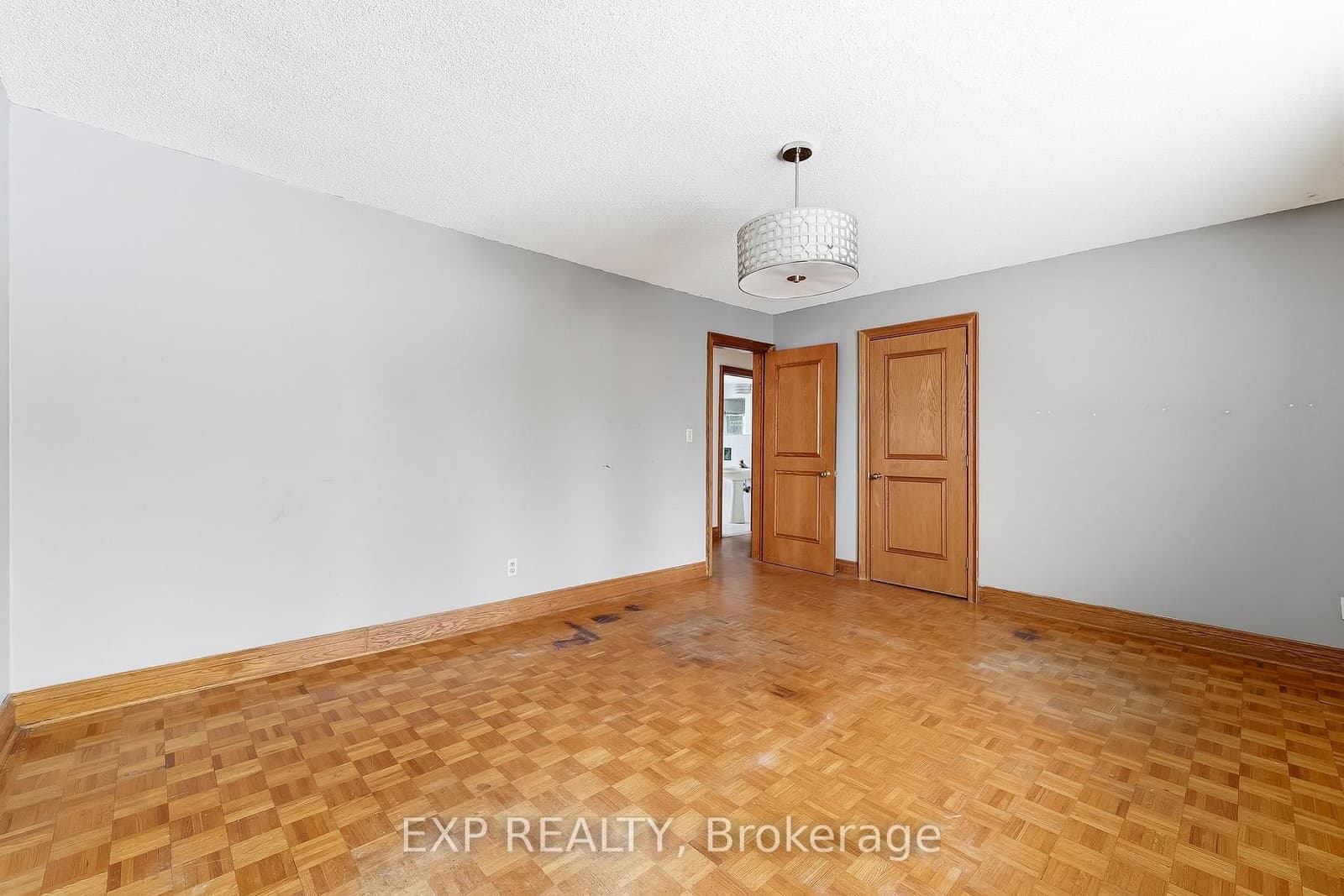 1622 Burns St E, Whitby - Photo 28 of 40