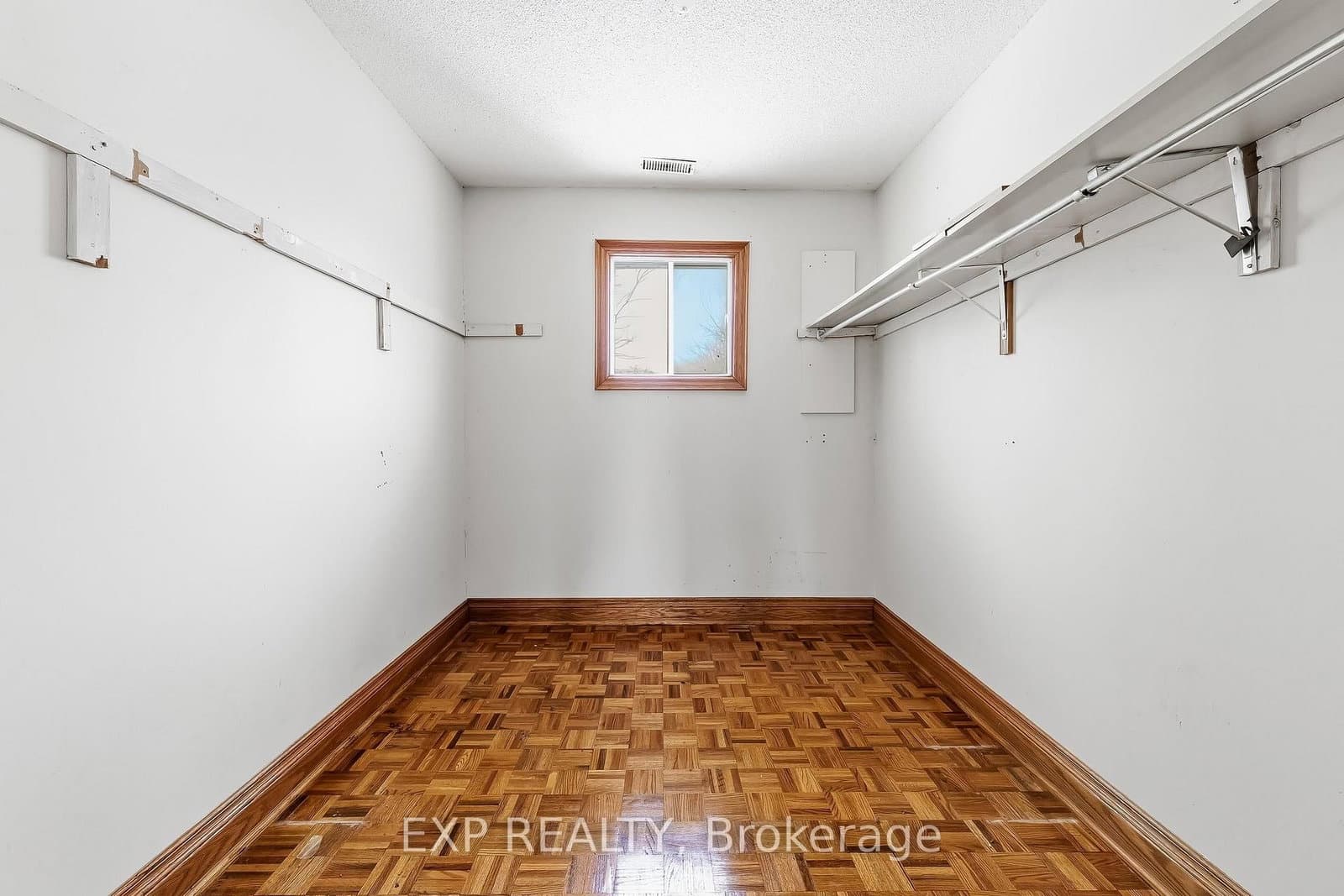 1622 Burns St E, Whitby - Photo 35 of 40