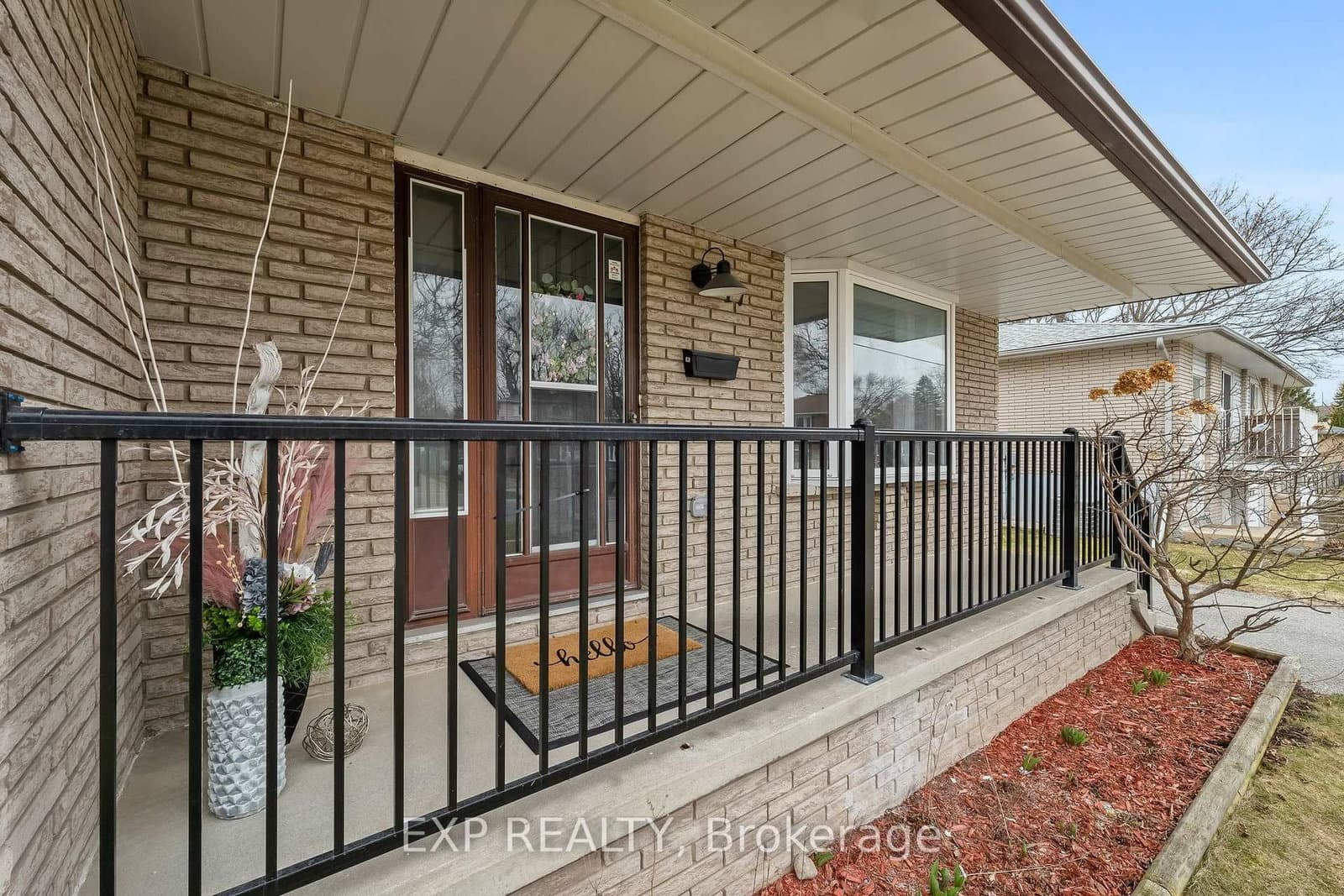 17 Lawrence Cres, Bowmanville - Photo 4 of 40