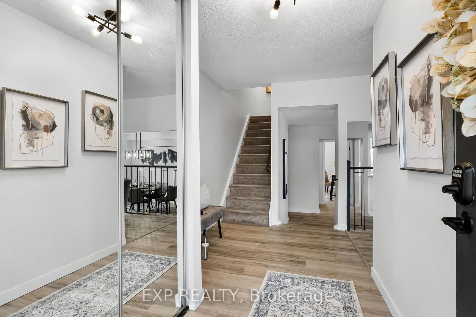 17 Lawrence Cres, Bowmanville - Photo 5 of 40