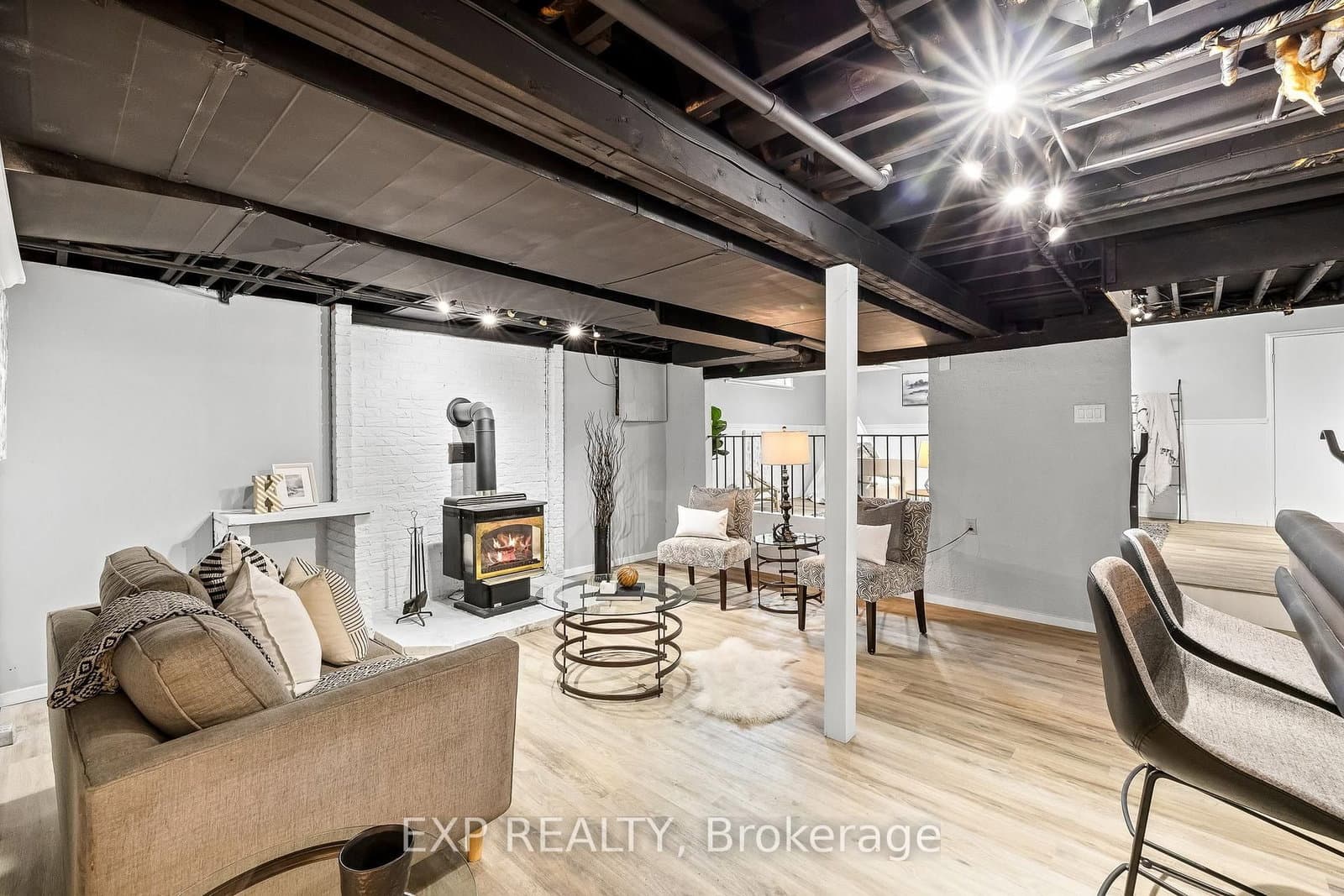 17 Lawrence Cres, Bowmanville - Photo 36 of 40