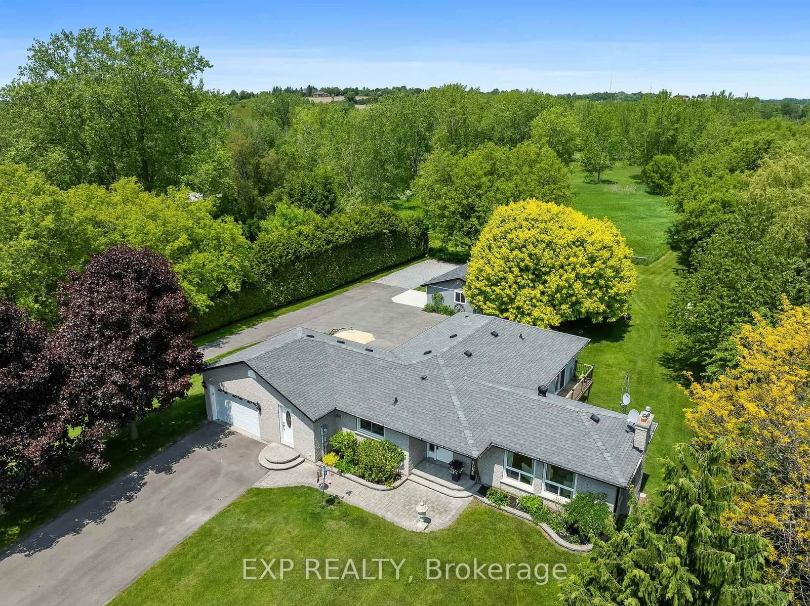 1742 Pebblestone Rd, Courtice - Photo 3 of 40