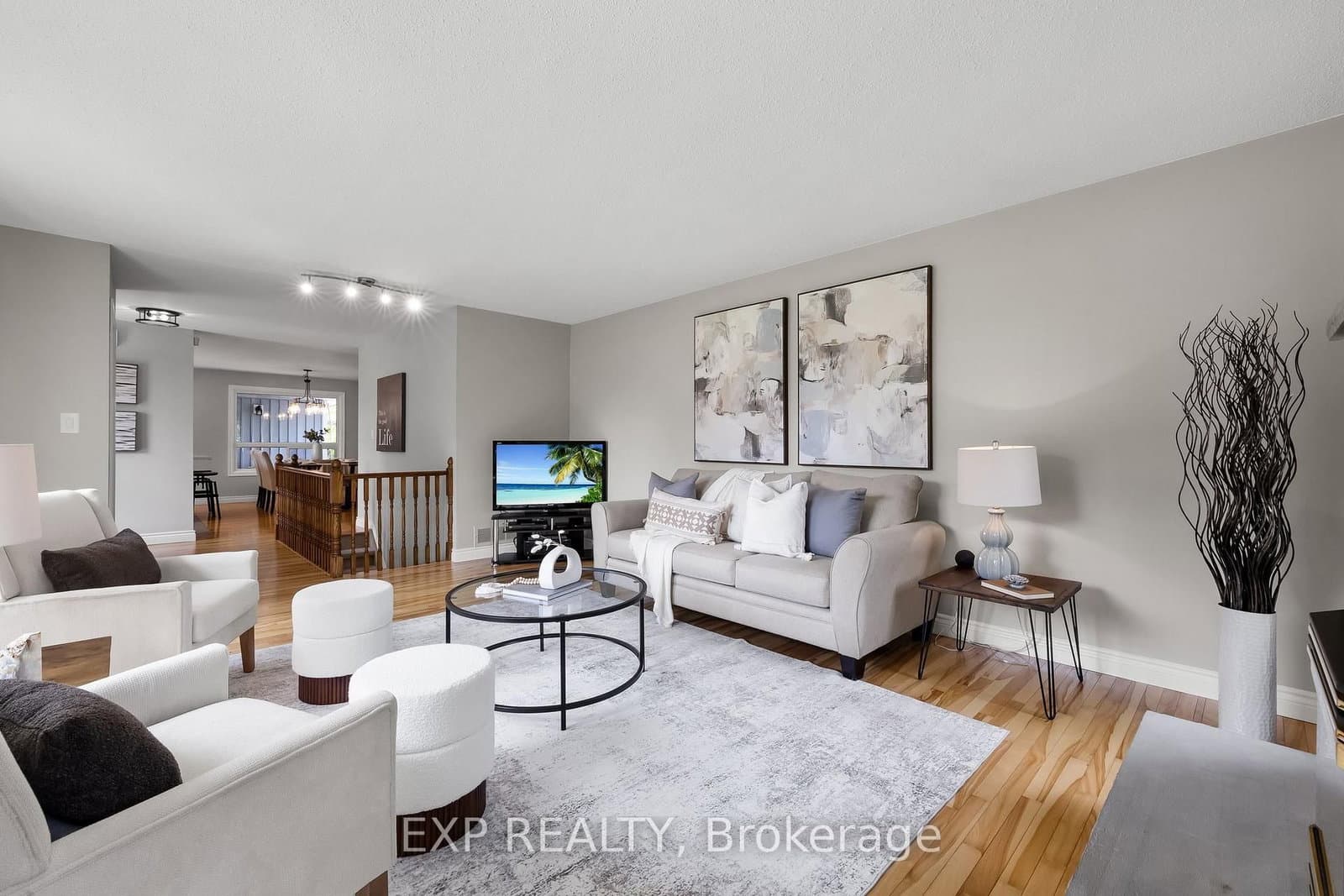 1742 Pebblestone Rd, Courtice - Photo 7 of 40