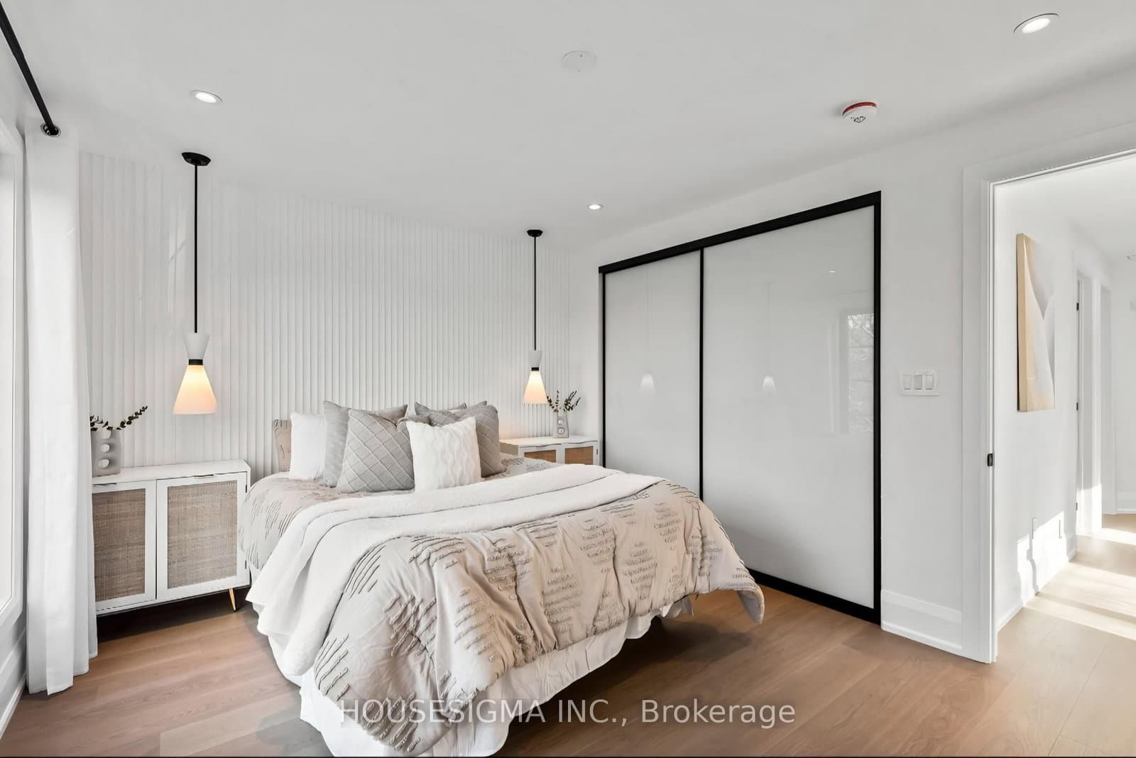 180 Glenwood Cres, Toronto - Photo 21 of 34